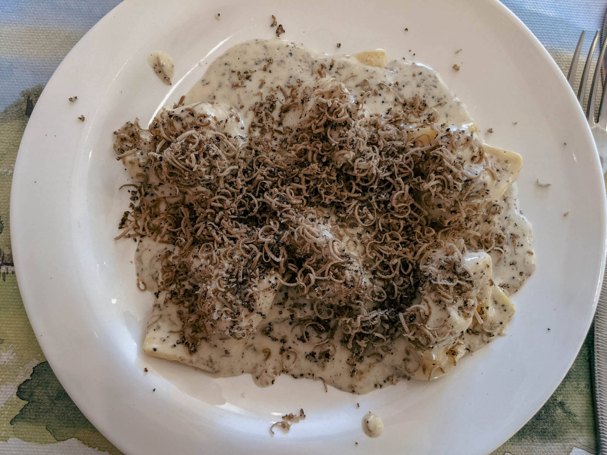 piatti tortelli tartufo castelluccio osteria del vettore